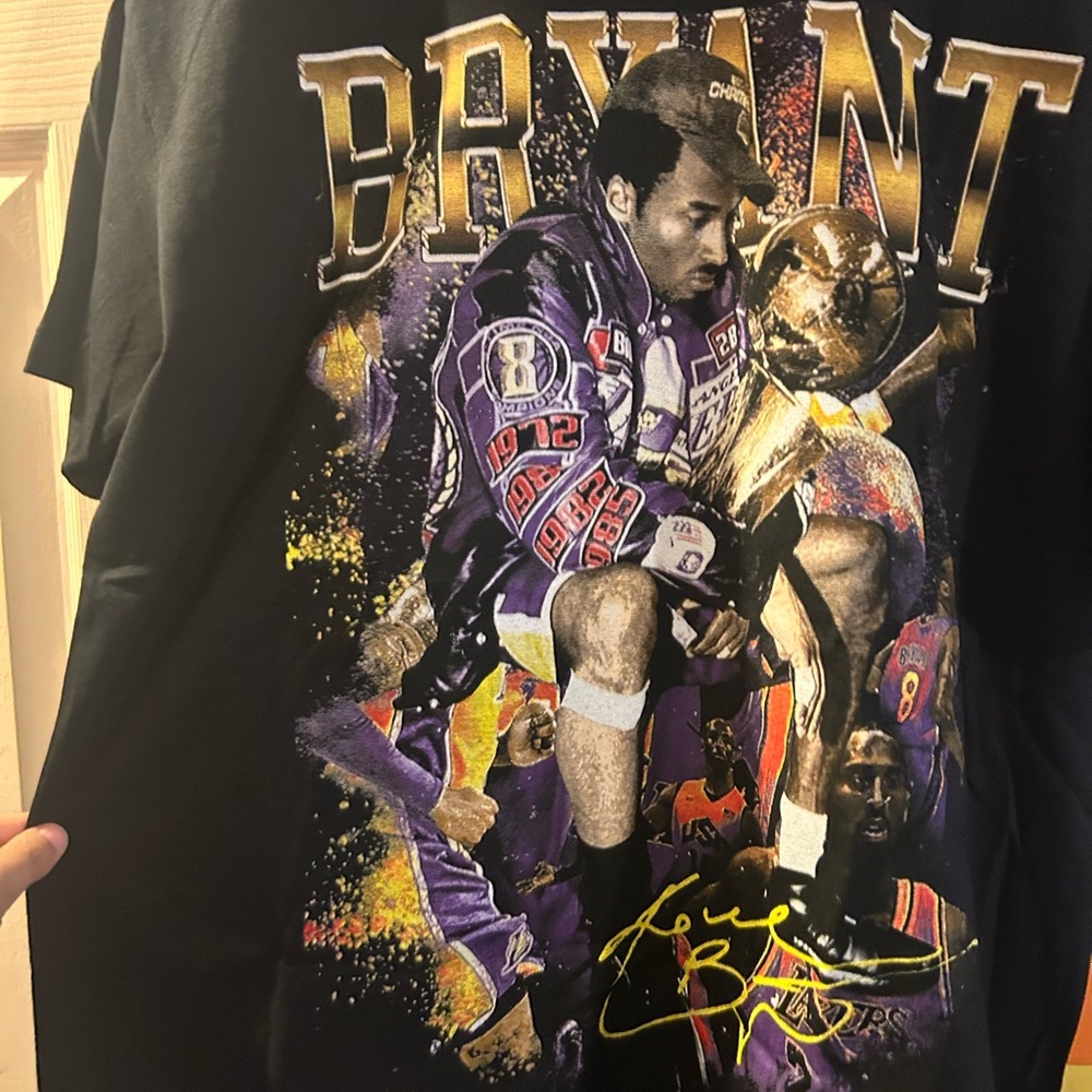Kobe Bryant Men's Shirt